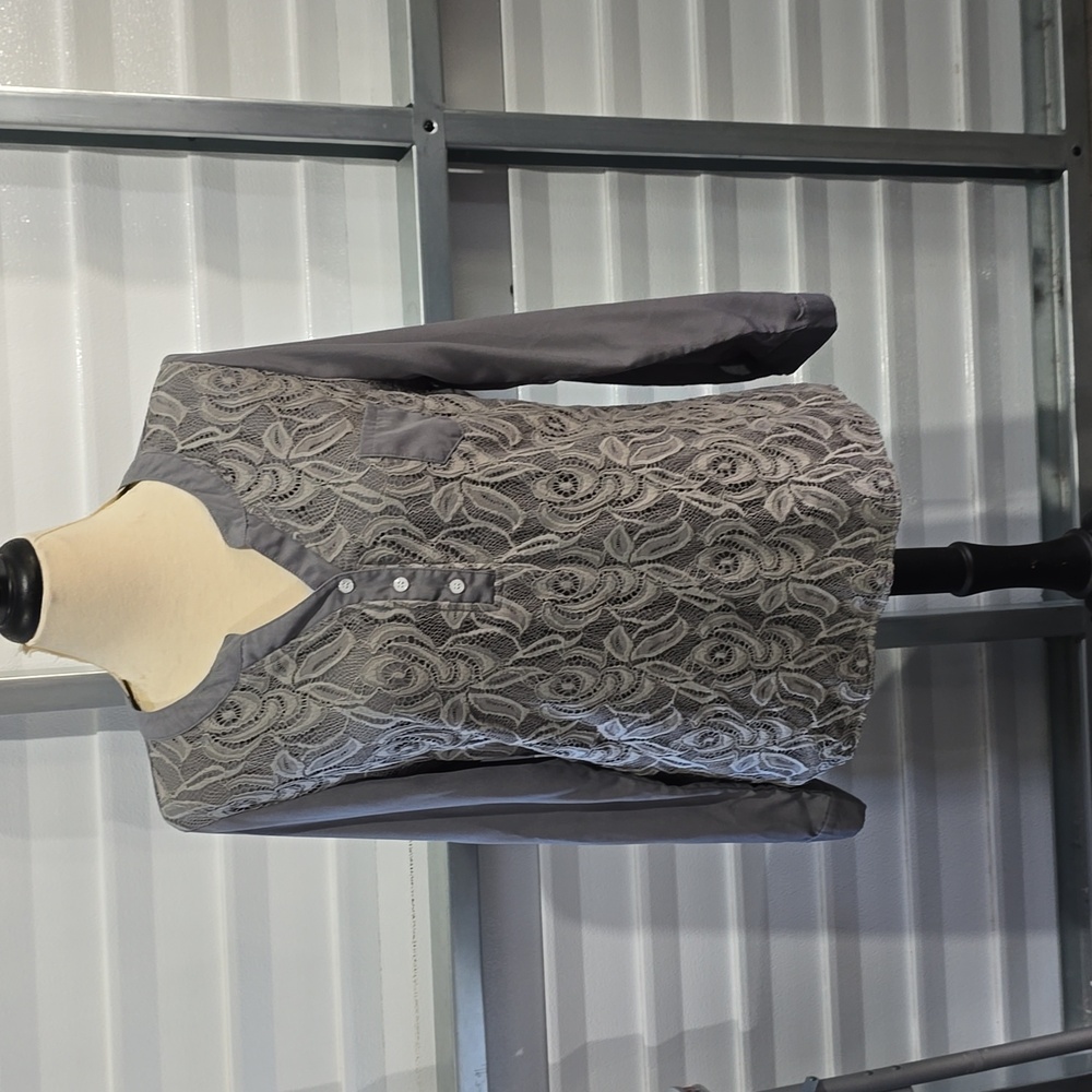 Women's Long‎ Sleeve Gray Lace Blouse Size XLARGE